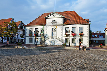 Marktplatz mit Rathaus