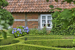 Rohdes Heuerhaus mit Bauerngarten