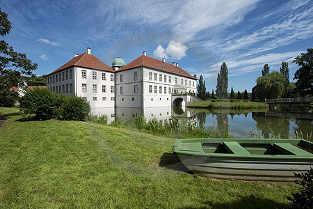 Schloss Hünnefeld mit Schlosspark
