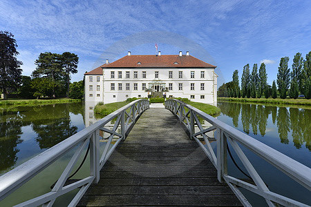 Schloss Hünnefeld mit Schlosspark