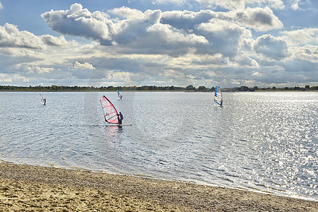 Surfer auf dem Speichersee