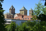 Dom St. Peter mit Carolinum