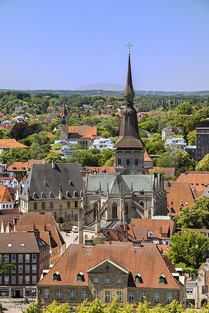 Rathaus und Marienkirche