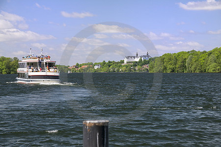 Plöner See Rundfahrt