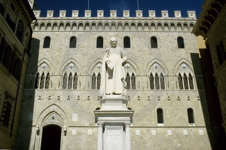 Piazza Salimbeni