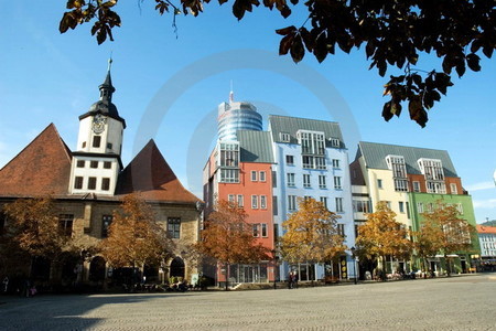 Markt mit historischem Rathaus