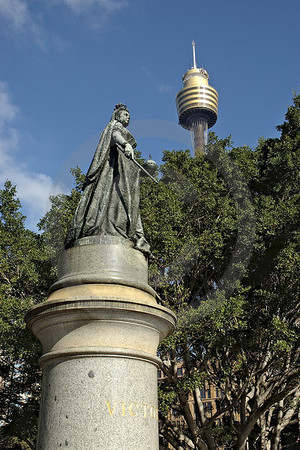 Queen Victoria Statue