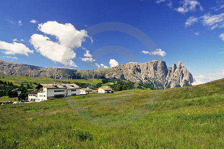 Seiser Alm - Schlern mit Santnerspitze