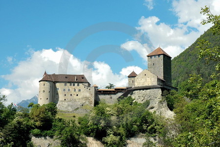 Dorf Tirol - Schloss Tirol