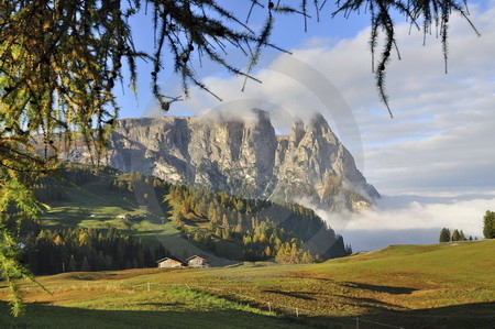 Herbstnebel am Schlern