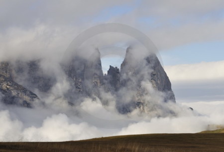 Schlern im Nebel