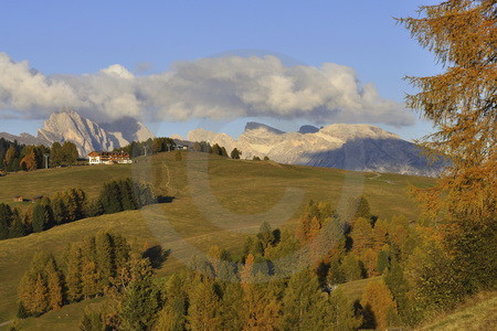 Seiser Alm mit Puez-Geisler-Gruppe