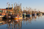 Fischkutter im Hafen Greetsiel