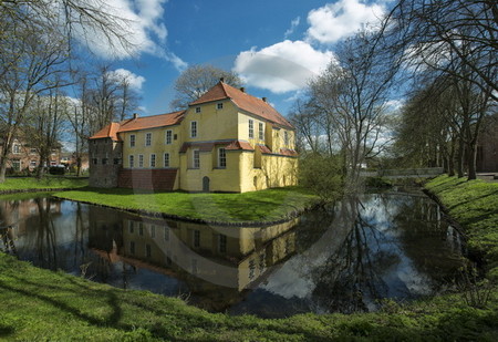 Manningaburg in Pewsum