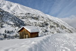 Heustadl im Schnee